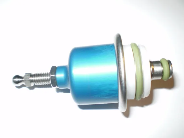 Fuel pressure regulator adjustable 3-5 bar on original injection rail 1.8T, VR6