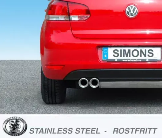 Rear view of a red VW Golf VI with fitted stainless steel sports exhaust system. The exhaust system has 2 tailpipes with a diameter of 80 mm each. The license plate bears the lettering "Simons".