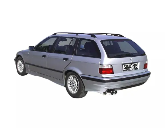 Silver BMW E36 Touring, photographed from behind. The focus is on the rear with the fitted Simons sports exhaust system with double 80 mm tailpipes. The license plate holder bears the lettering Simons. The car is standing on a white background.